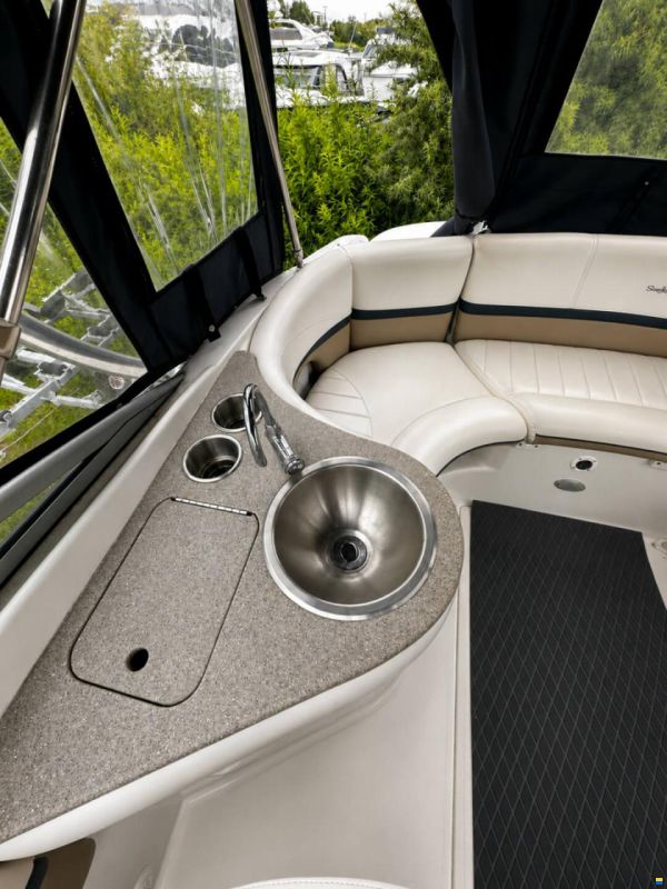 Four Winns 215 Sundowner