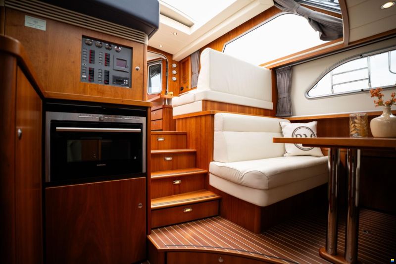 Linssen Range Cruiser 450 Wheelhouse