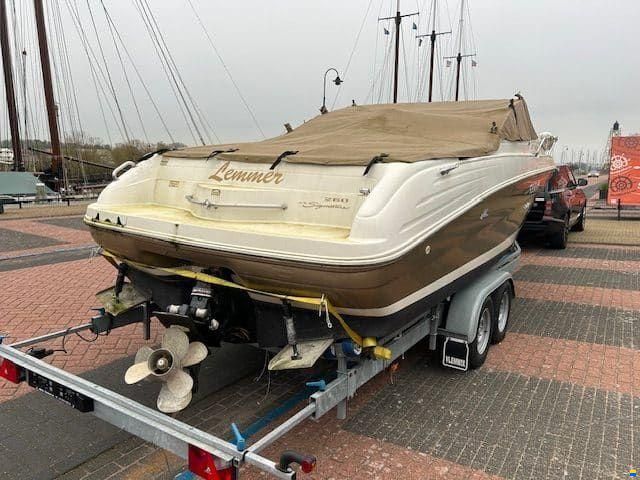 Sea Ray 260 overnighter