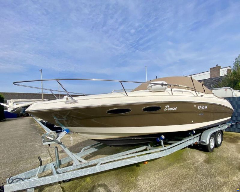 Sea Ray 260 overnighter