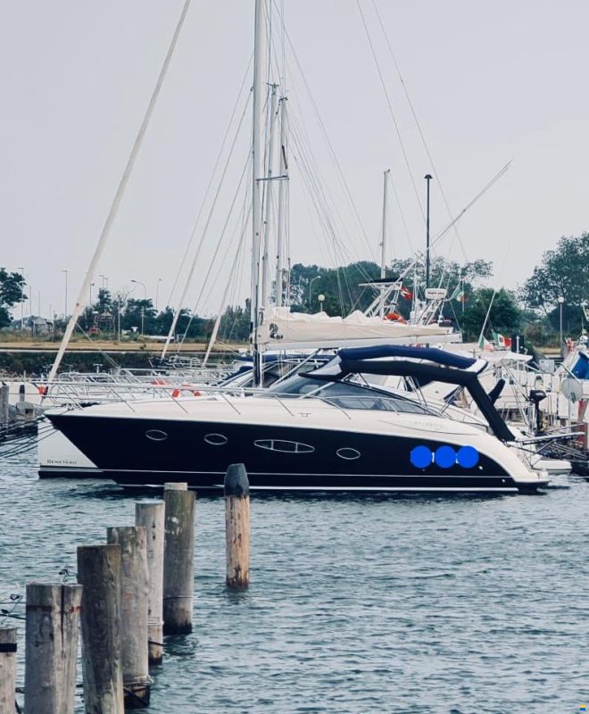 Atlantis 35