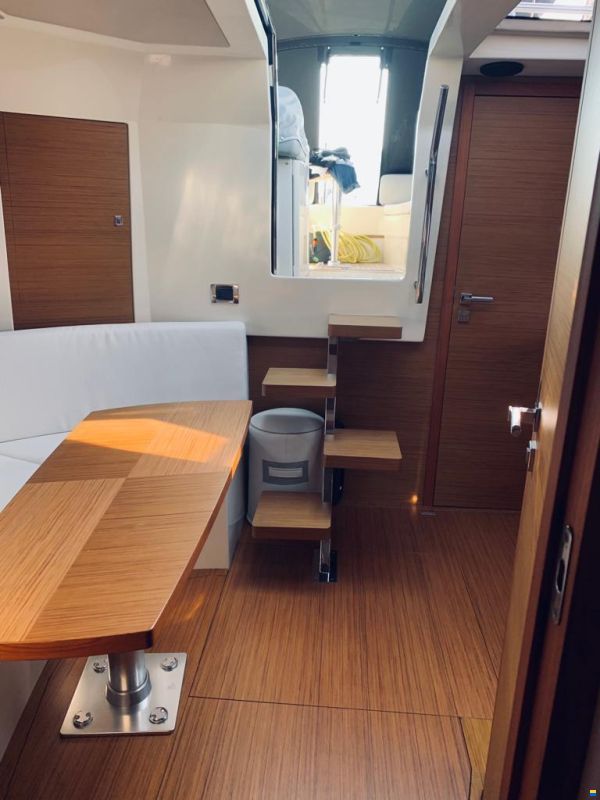 Atlantis 35