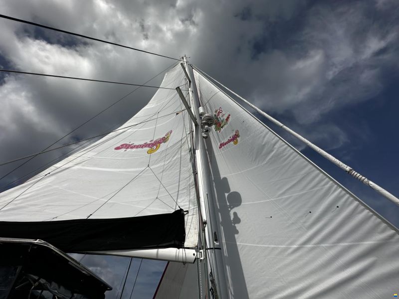 Lagoon 450 F