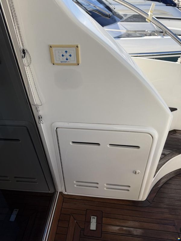Azimut Fly 42
