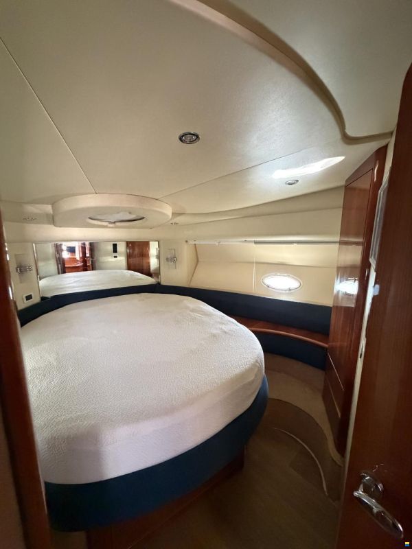 Azimut Fly 42