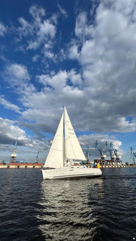 Franchi Beneteau First 31.7