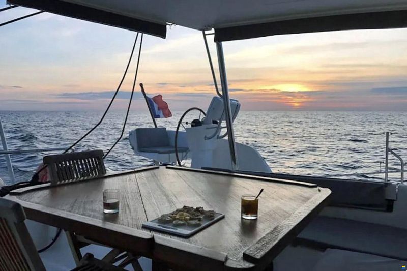Catana 50