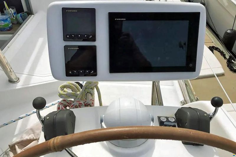 Catana 50
