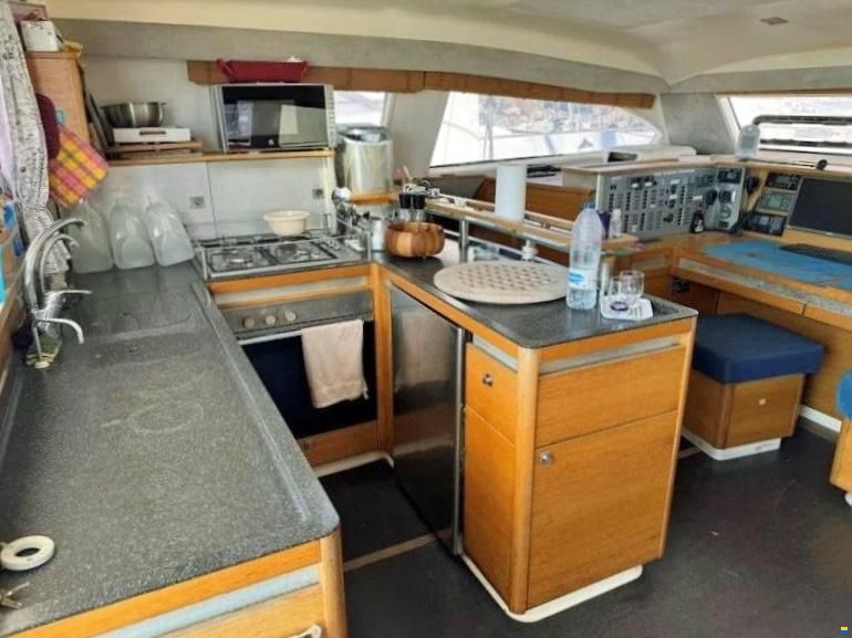 Catana 50