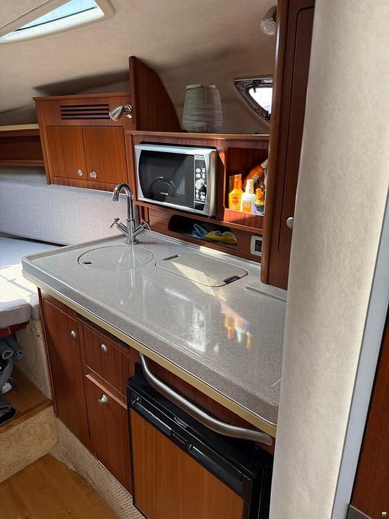 Sea Ray Sundancer 305