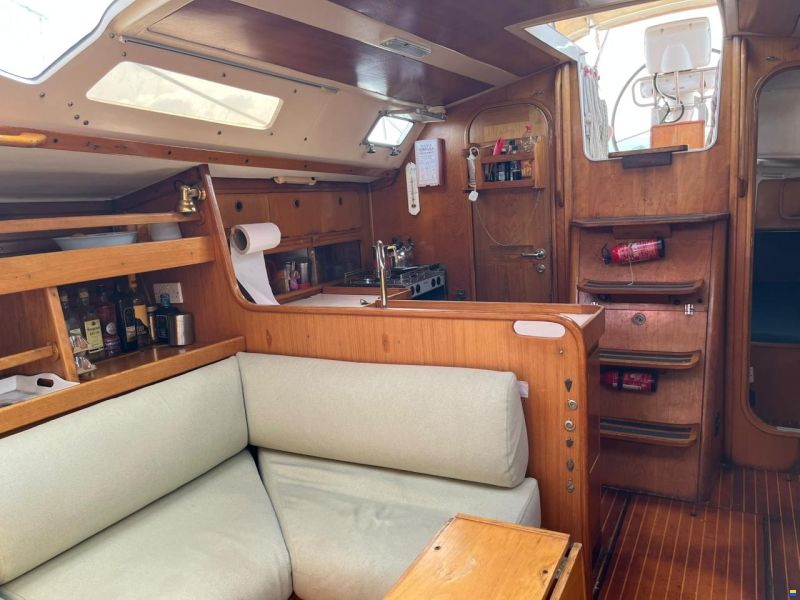 Beneteau Oceanis 390