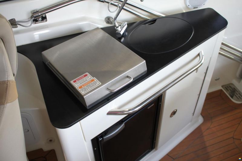 Quicksilver Activ 805 Cruiser