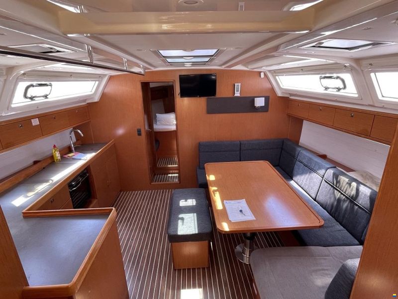 Bavaria CRUISER 50