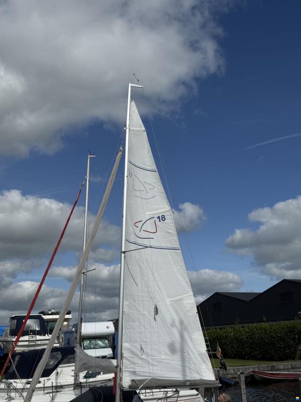 Sailart 18