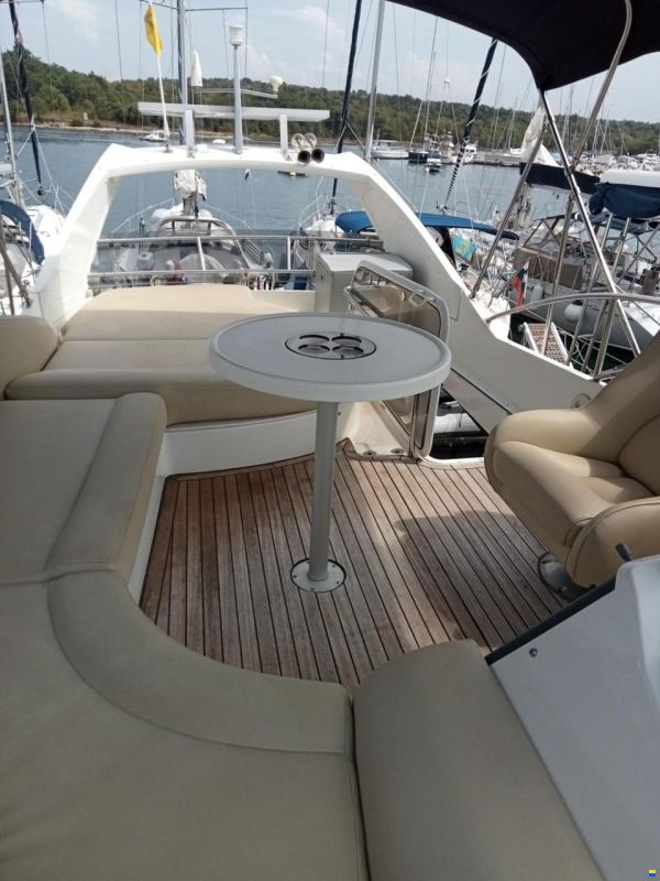 Galeon 390 Fly
