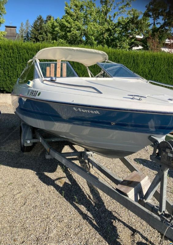 Bayliner Capri