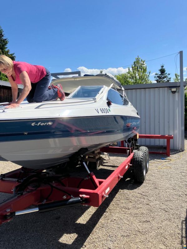 Bayliner Capri