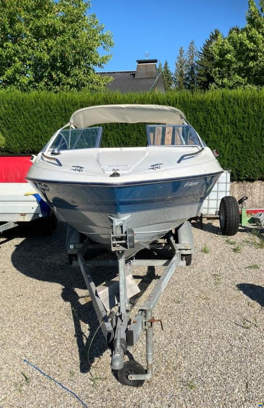 Bayliner Capri