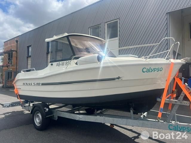 DarekCo Texas 540 Pilothouse