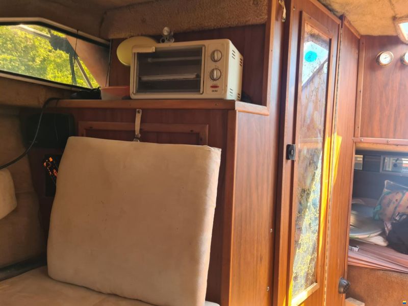 Sea Ray SRV 245 Sundancer