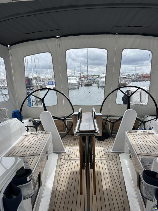 Hanse 445