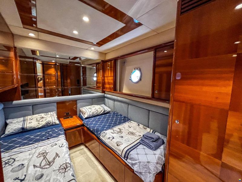 Azimut 75 FLY 2004