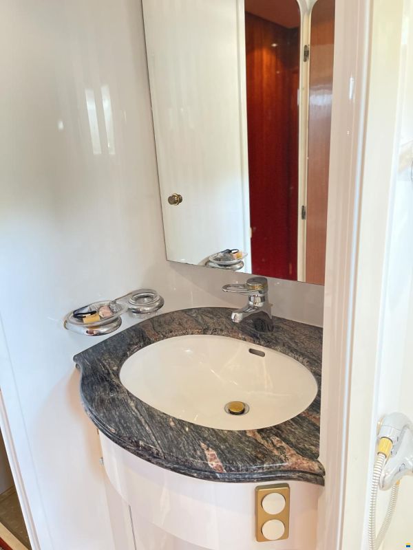 Elegance 70