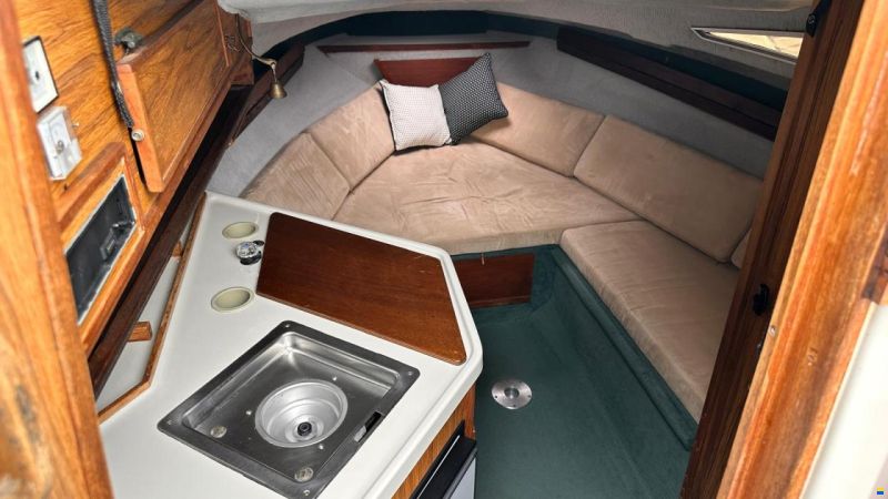 Sea Ray Seville 230