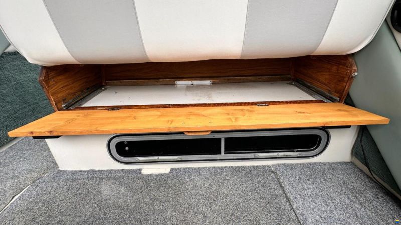 Sea Ray Seville 230