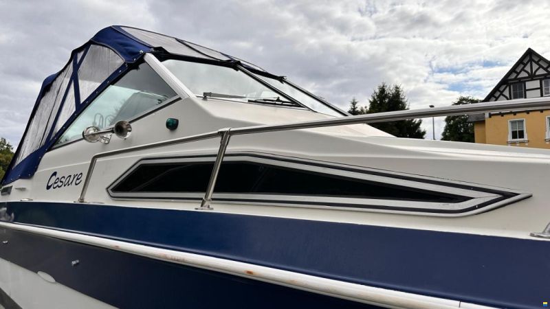 Sea Ray Seville 230