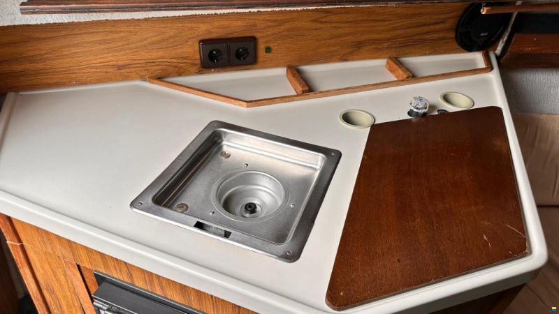 Sea Ray Seville 230