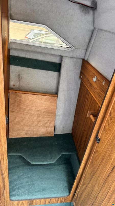 Sea Ray Seville 230