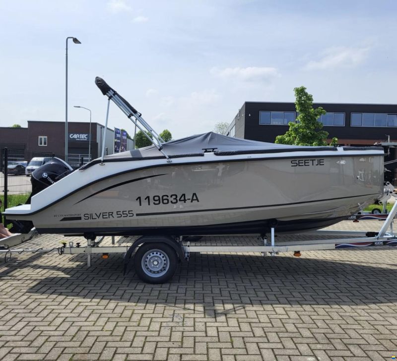SilverYacht Silver 555