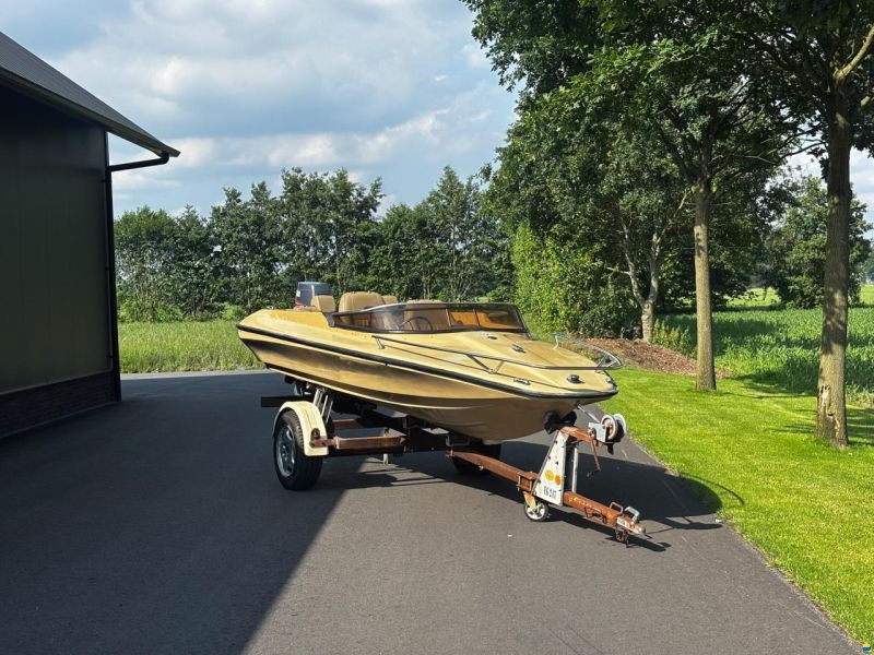 Shakespeare Speedboot 60pk met trailer