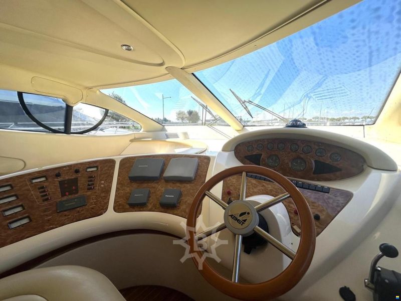 Azimut 46