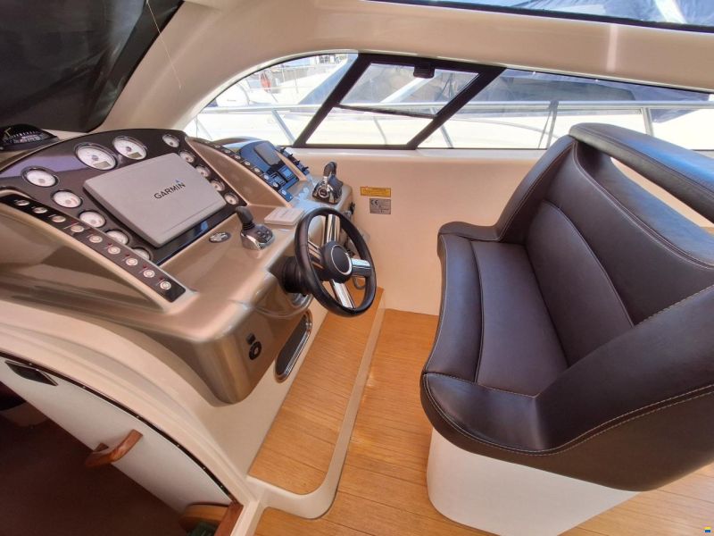 Airon Marine 4300 T-TOP