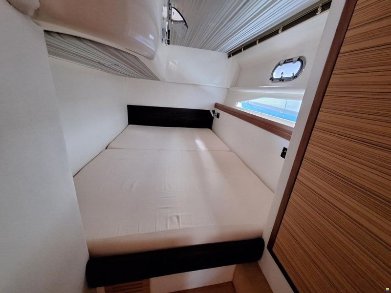 Airon Marine 4300 T-TOP