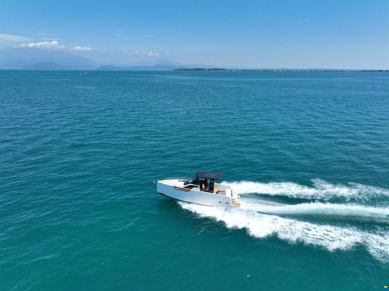 NUVA Yachts M 9 Open