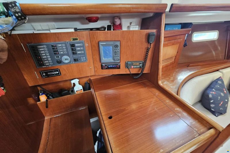 Beneteau Oceanis Clipper 393
