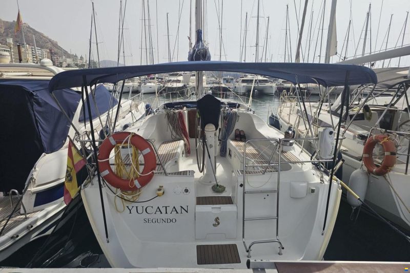 Beneteau Oceanis Clipper 393