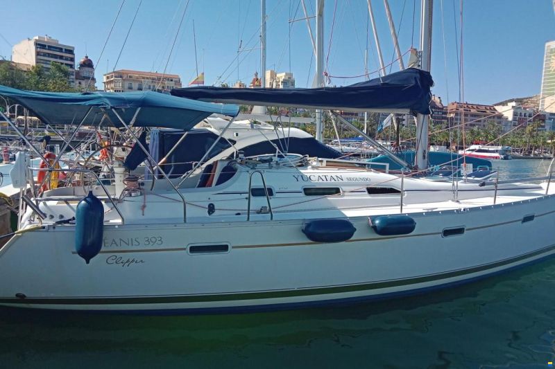 Beneteau Oceanis Clipper 393