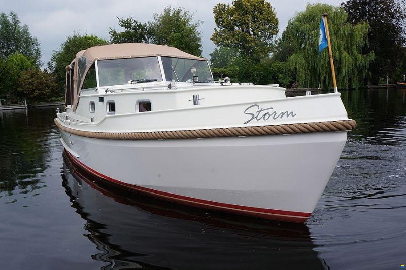 Vedette 8.20 V\/OK
