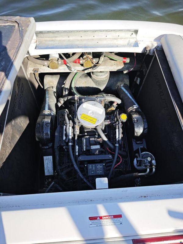 Correct Craft Air Nautique 210 Team Edition
