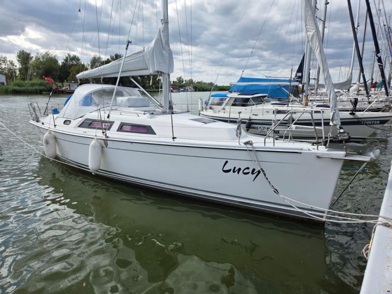 Hanse 325