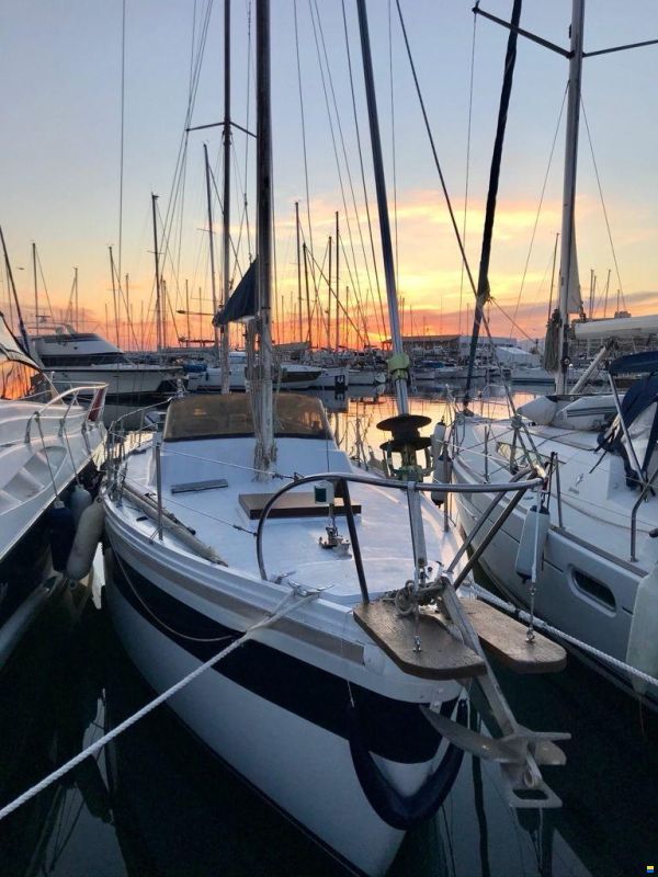 Coronado 35
