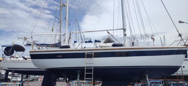 Coronado 35