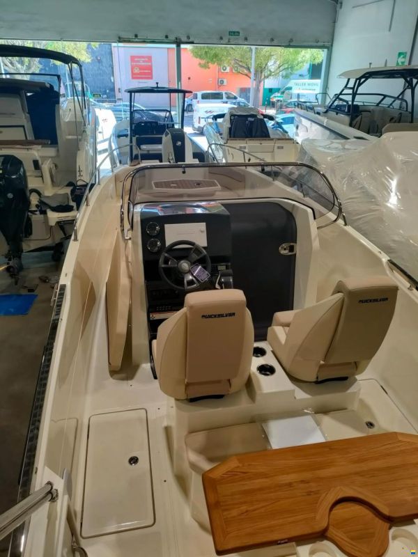 Quicksilver 805 Open