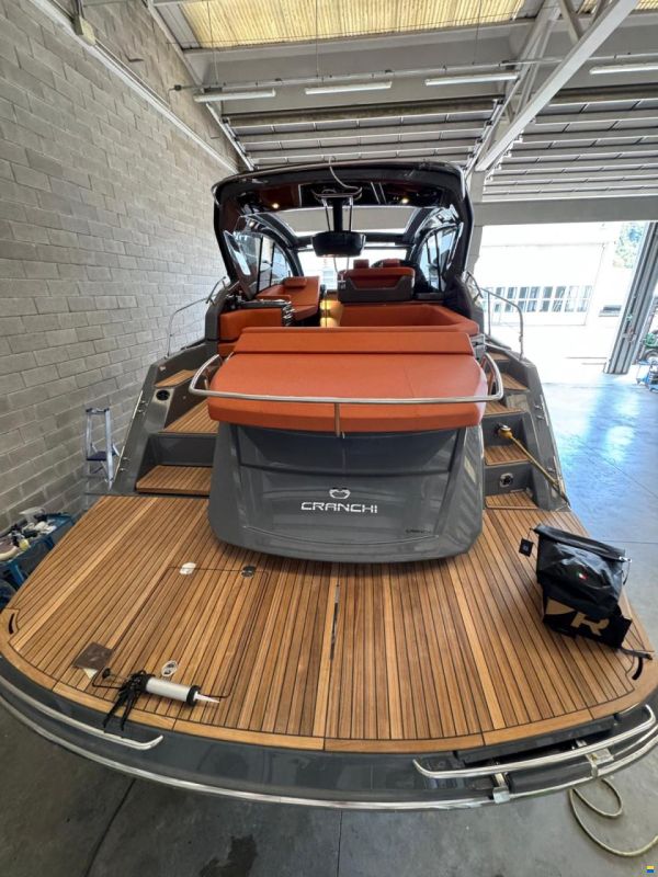 Cranchi M44 HT