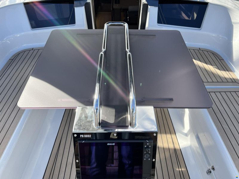 Hanse 388
