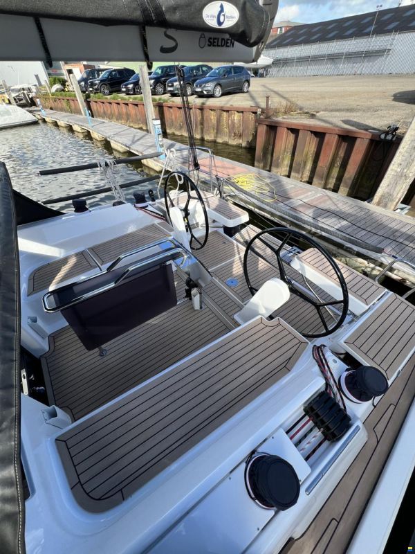 Hanse 388